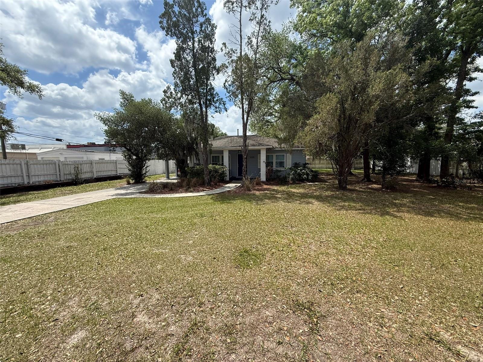 Image 4 of 22 For 5305 Whiteway Drive