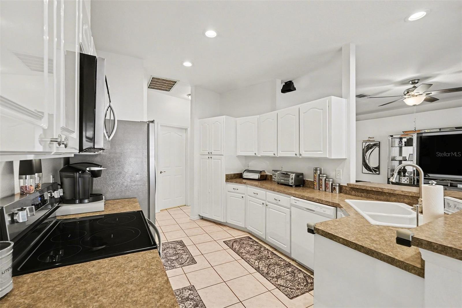 Image 10 of 24 For 2333 Towering Oaks Circle