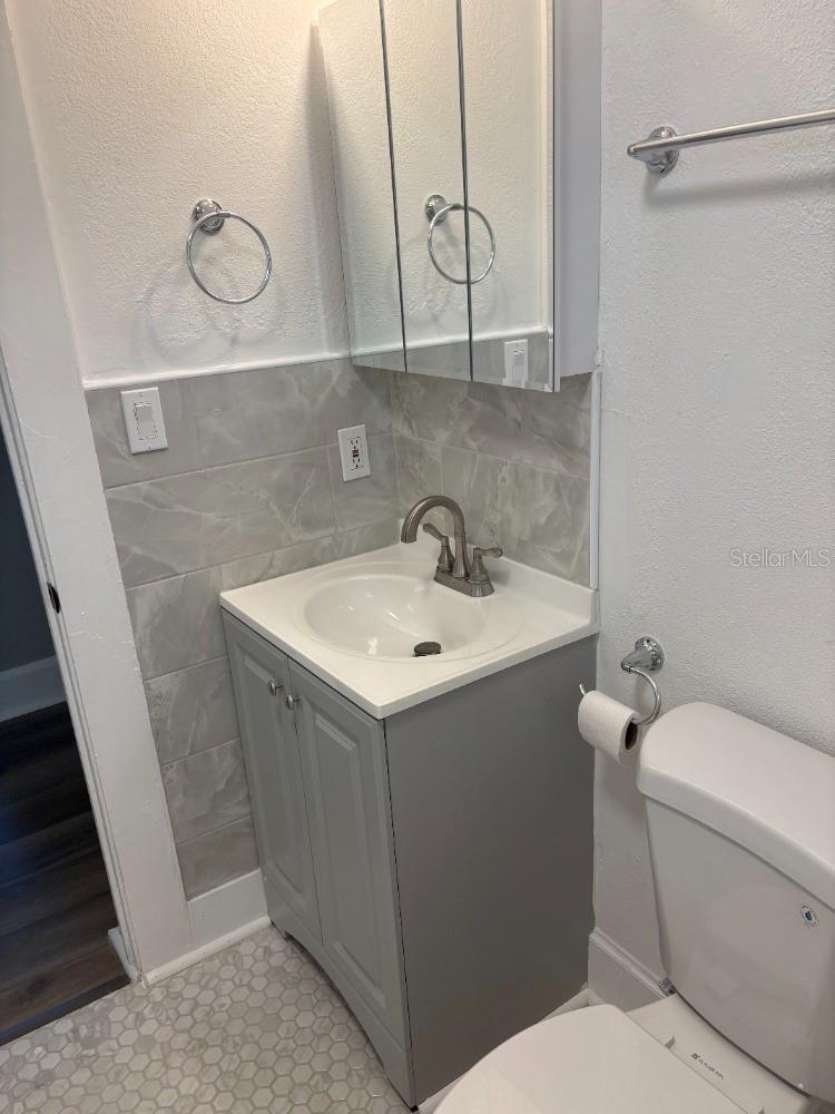 Image 13 of 25 For 408 Martin Luther King Jr Avenue