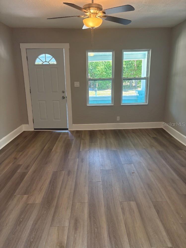 Image 17 of 25 For 408 Martin Luther King Jr Avenue