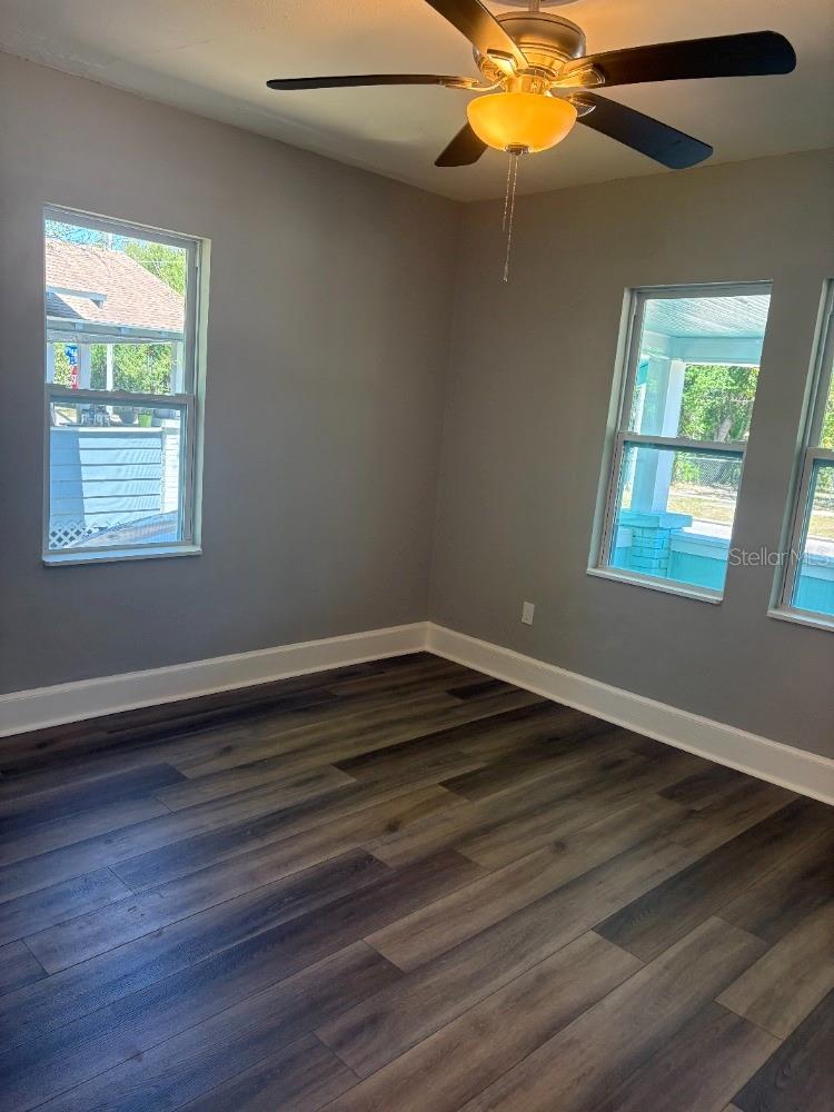 Image 24 of 25 For 408 Martin Luther King Jr Avenue