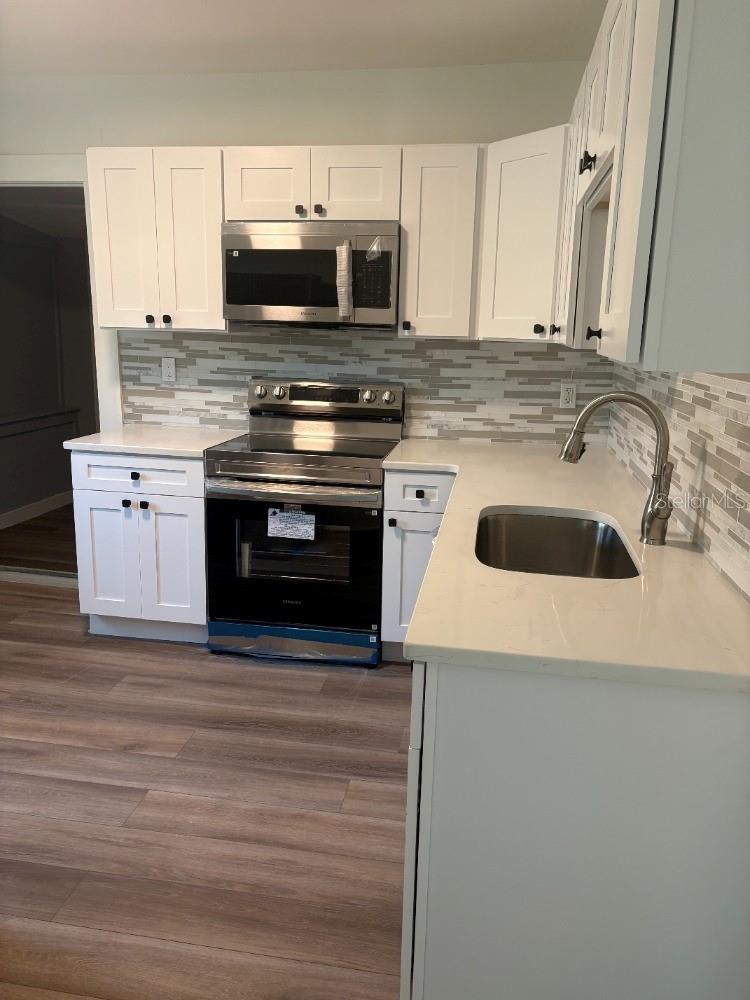 Image 7 of 25 For 408 Martin Luther King Jr Avenue