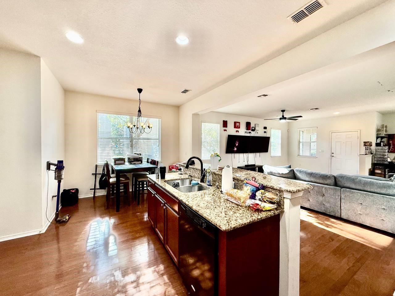 Image 11 of 27 For 9044 Aspen Hollow Place 9044