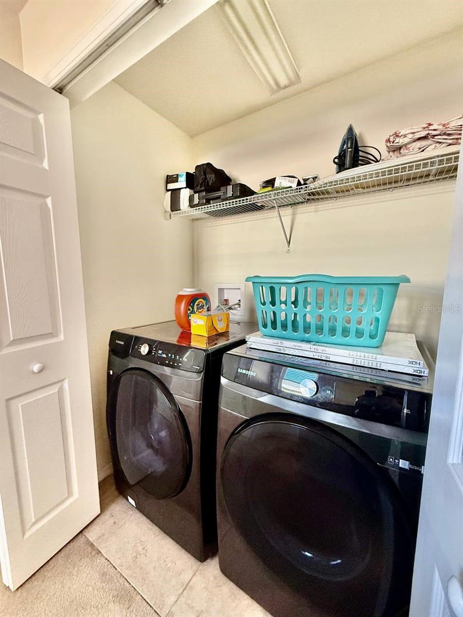 Image 18 of 27 For 9044 Aspen Hollow Place 9044