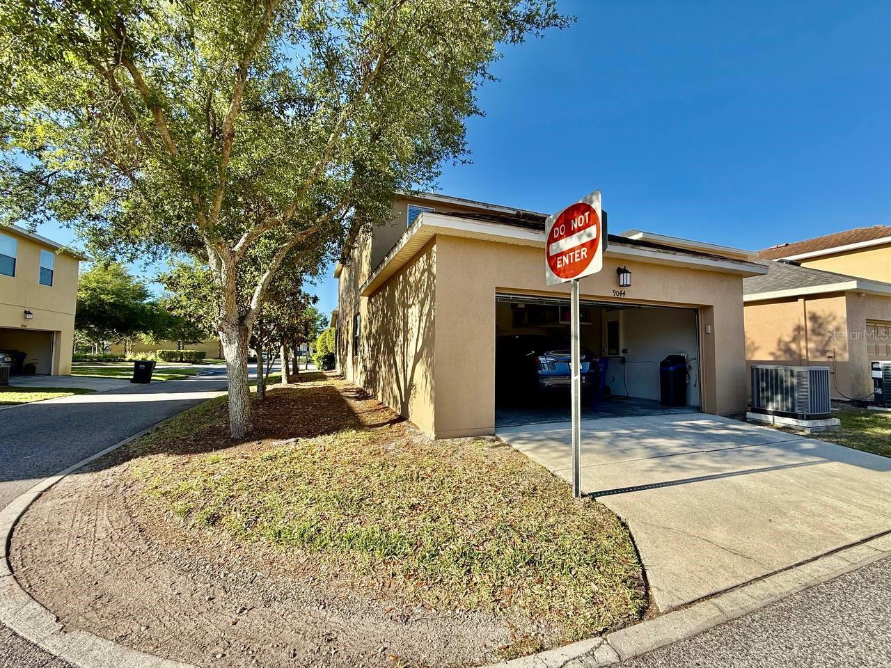 Image 24 of 27 For 9044 Aspen Hollow Place 9044