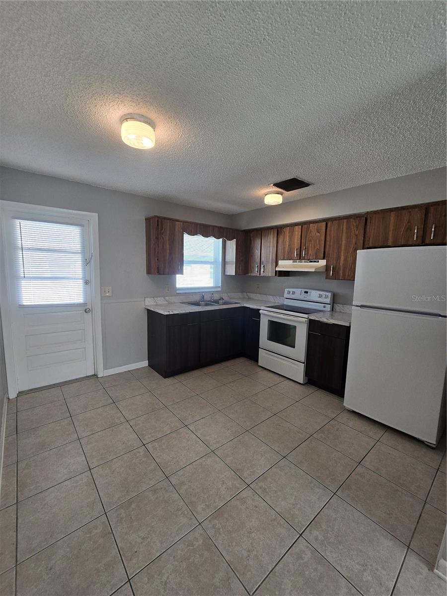 Image 5 of 16 For 773 9th Street B