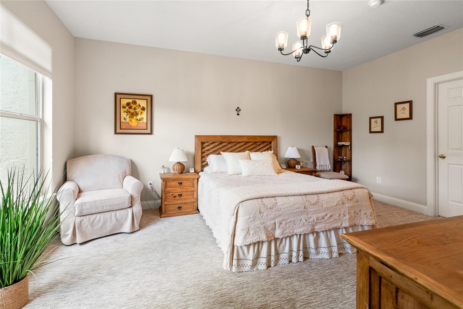 Image 10 of 45 For 3519 Heards Ferry Drive