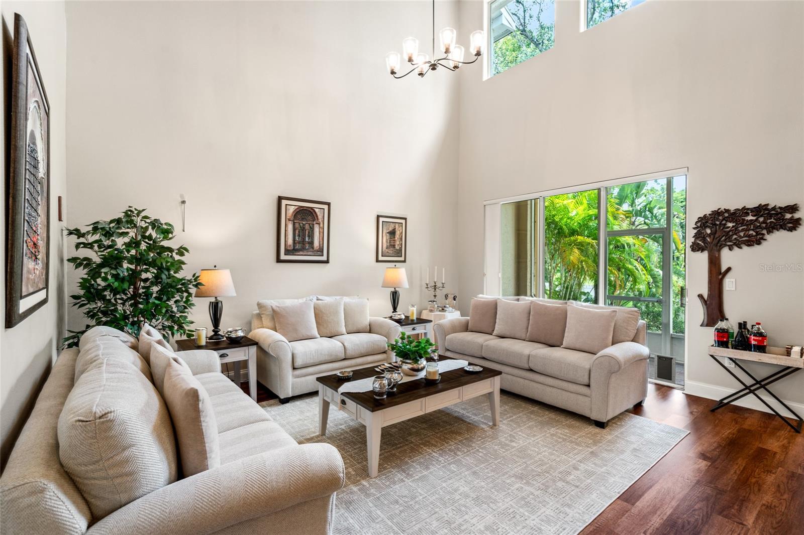 Image 34 of 45 For 3519 Heards Ferry Drive