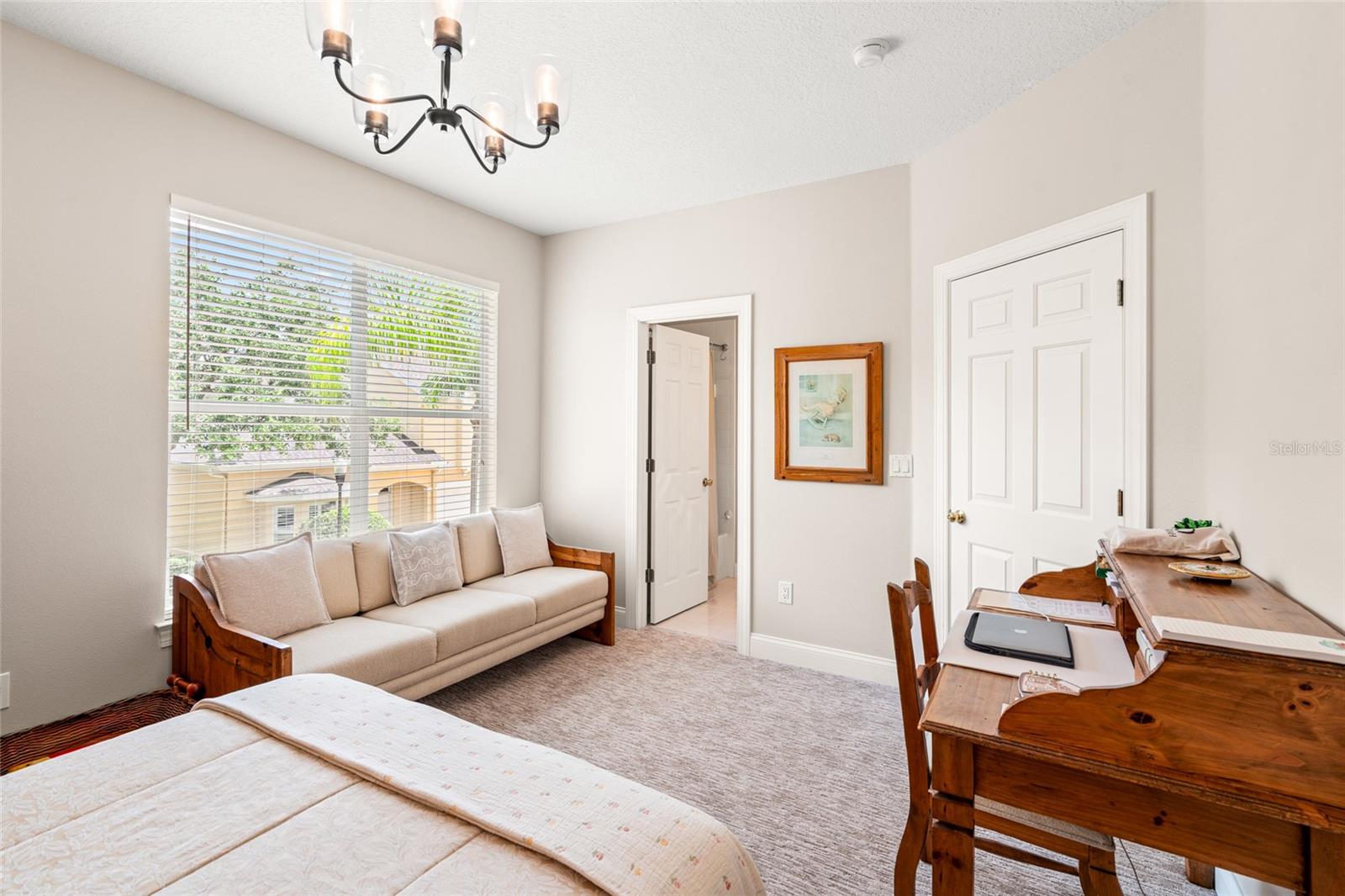 Image 4 of 45 For 3519 Heards Ferry Drive