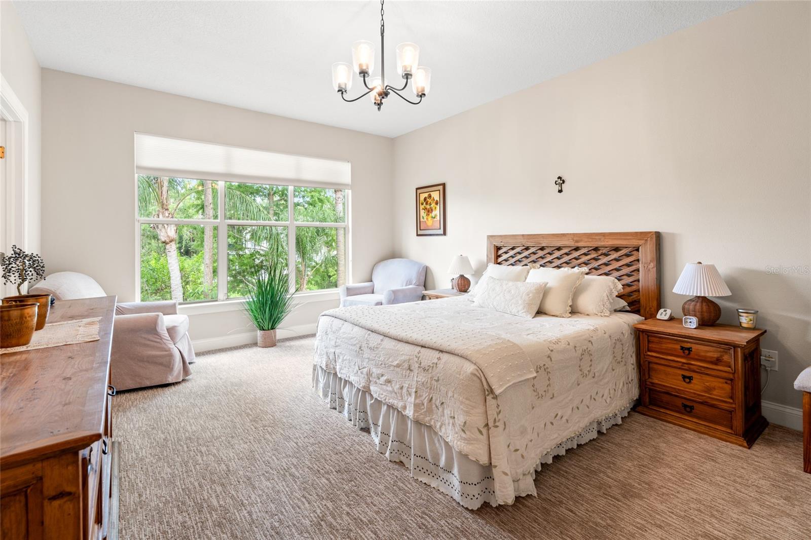 Image 9 of 45 For 3519 Heards Ferry Drive