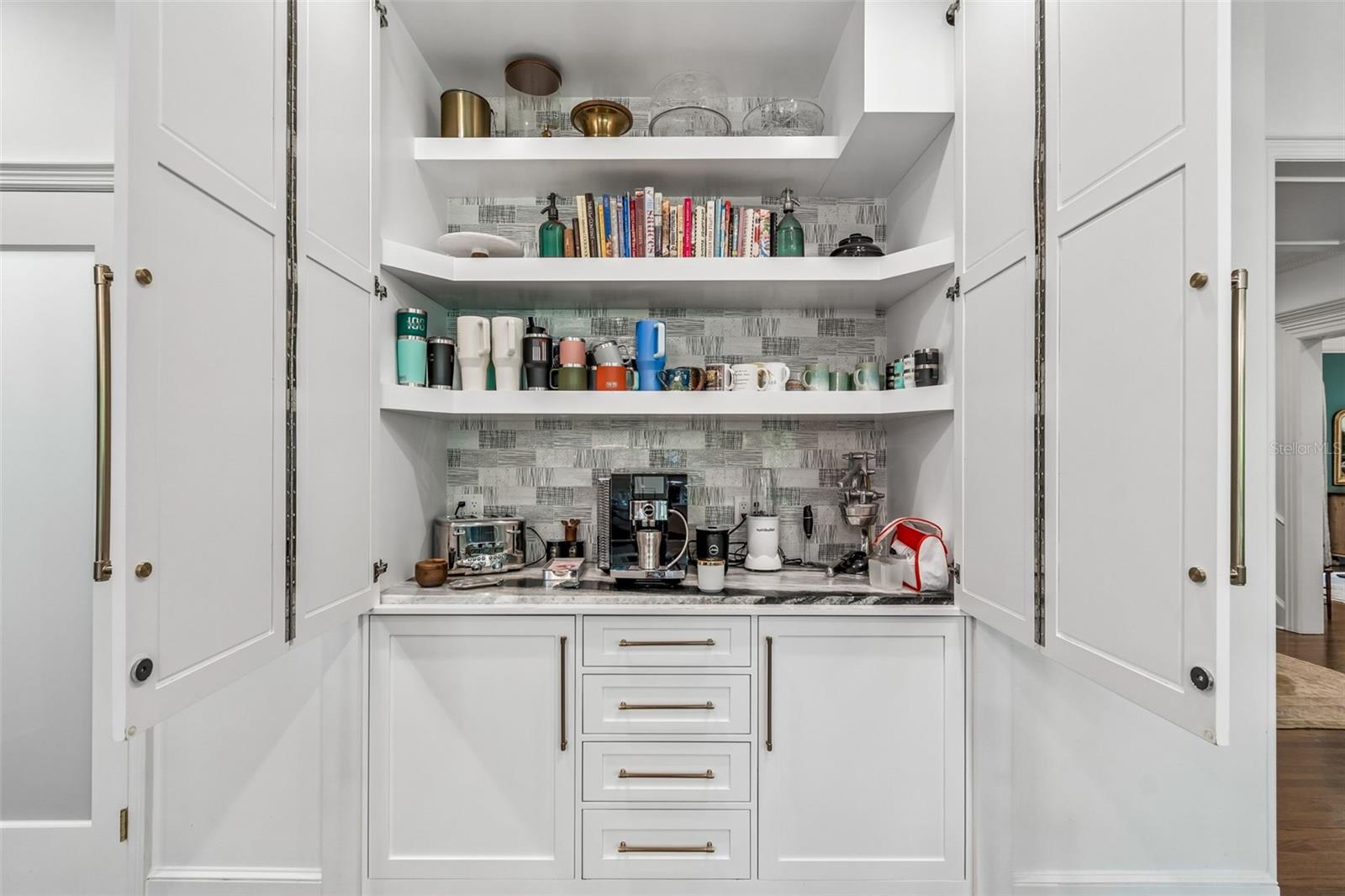 Image 30 of 71 For 3011 Hawthorne Road