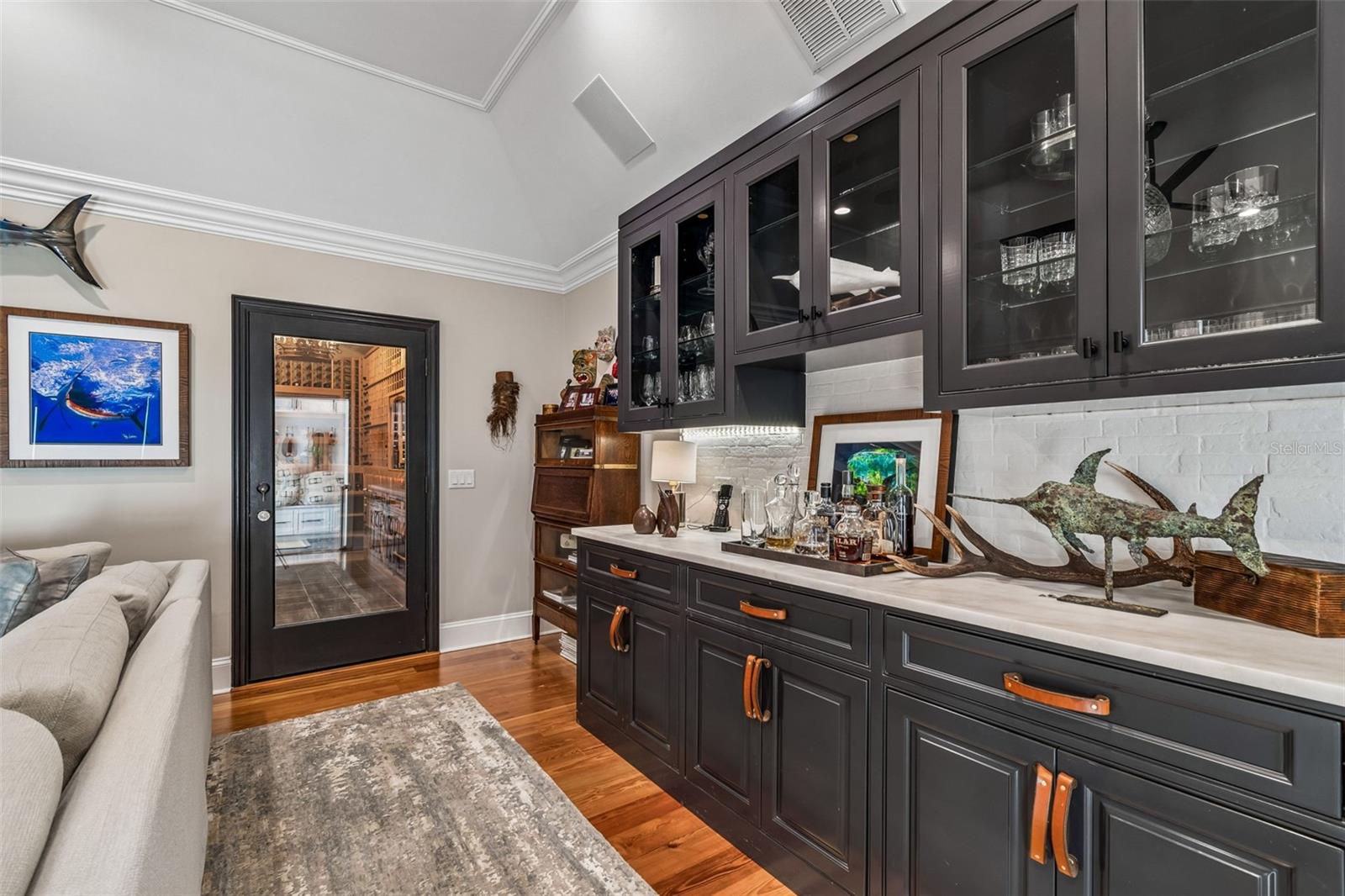 Image 34 of 71 For 3011 Hawthorne Road