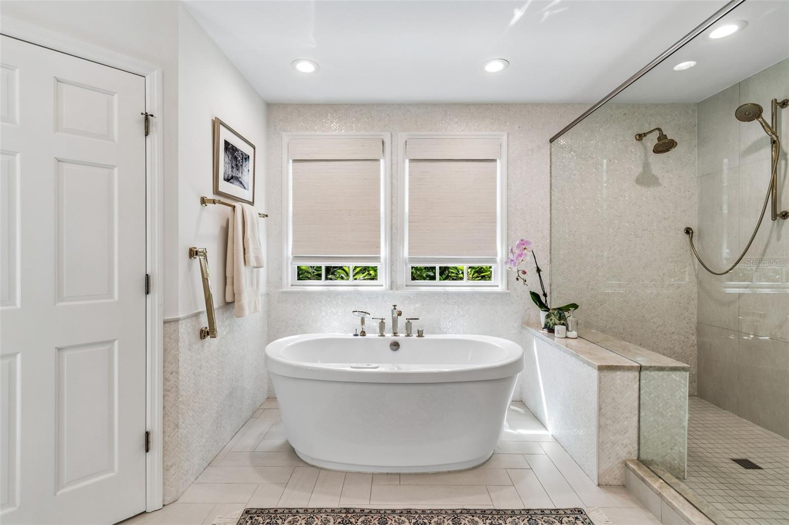 Image 42 of 71 For 3011 Hawthorne Road