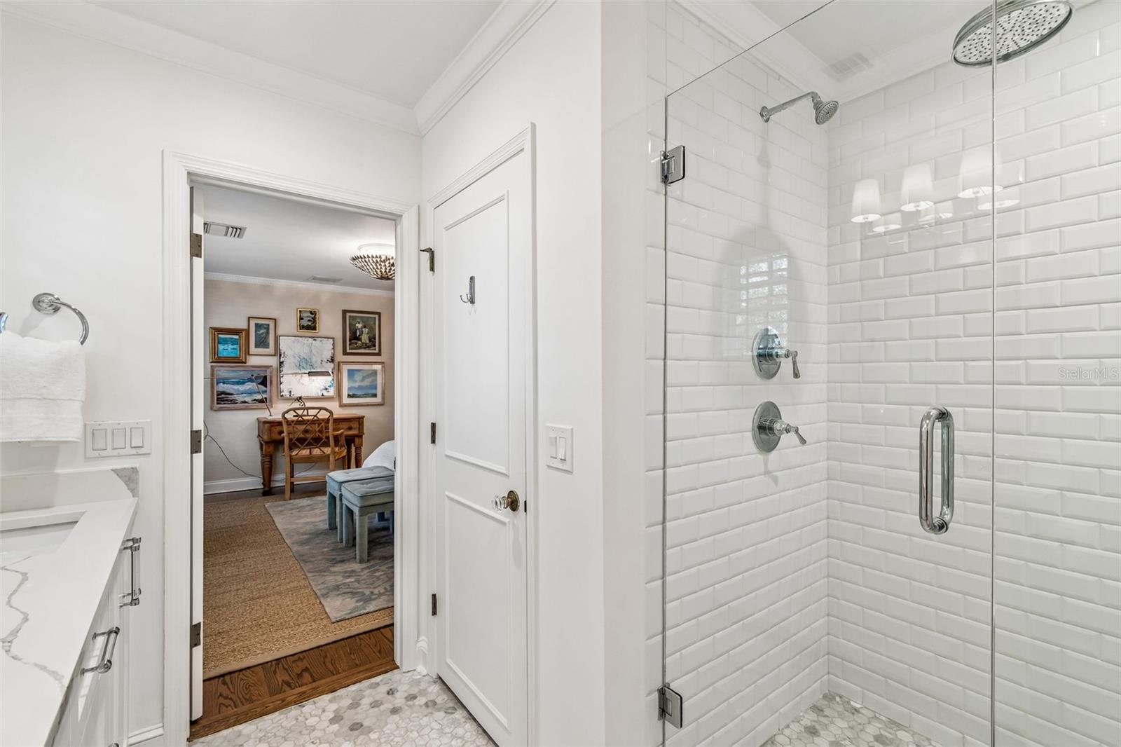 Image 46 of 71 For 3011 Hawthorne Road