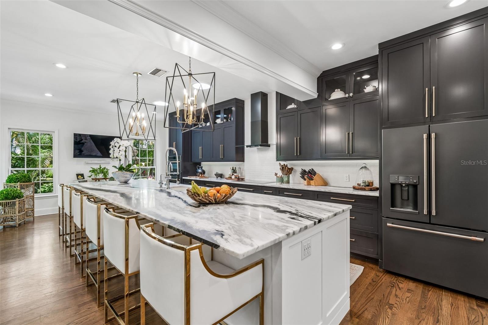 Image 6 of 71 For 3011 Hawthorne Road