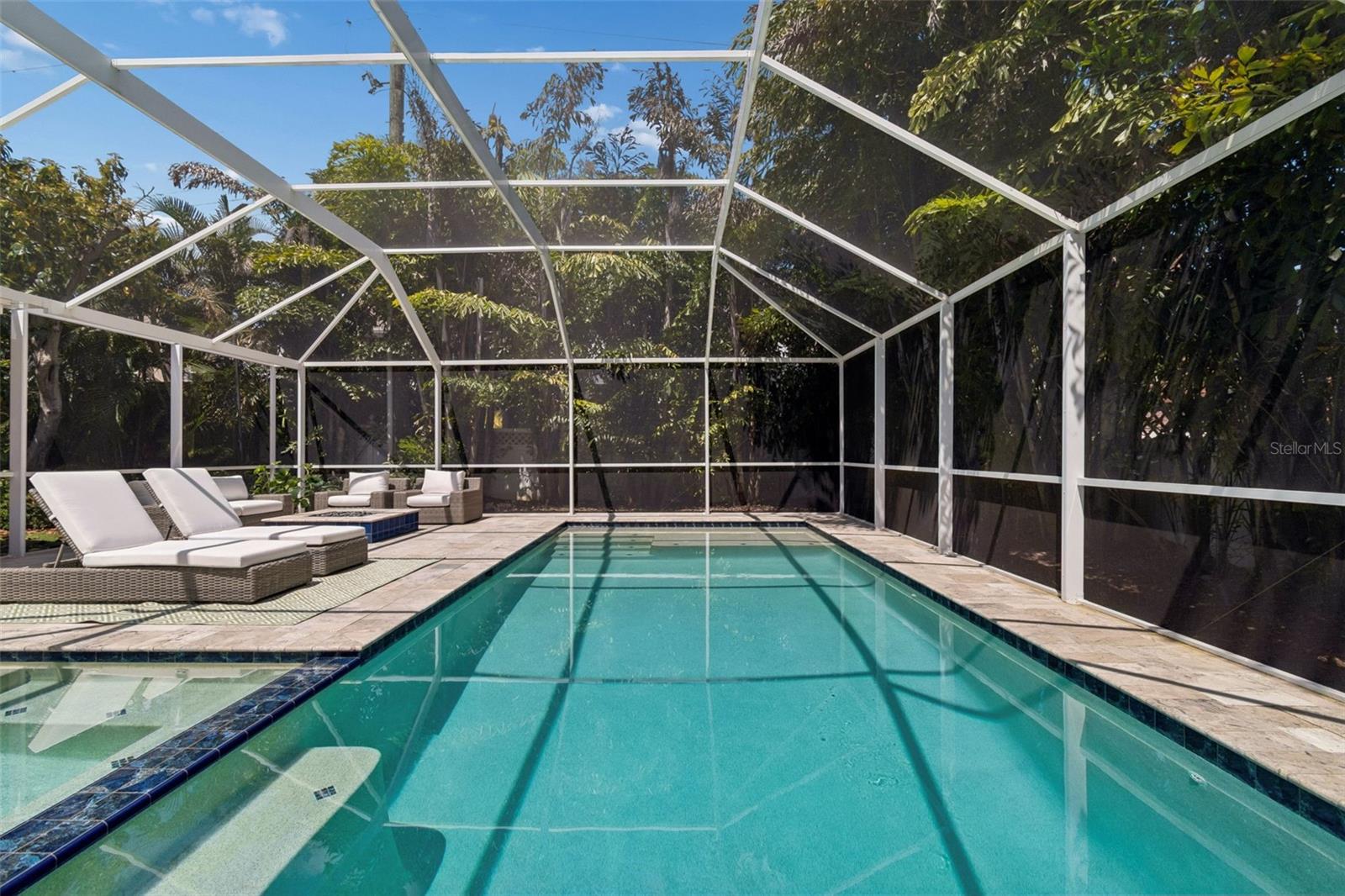 Image 8 of 71 For 3011 Hawthorne Road