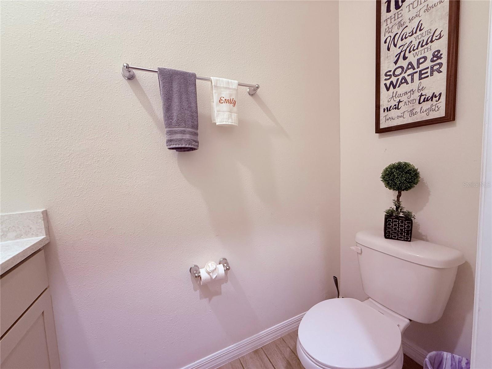 Image 12 of 37 For 8321 Praise Drive