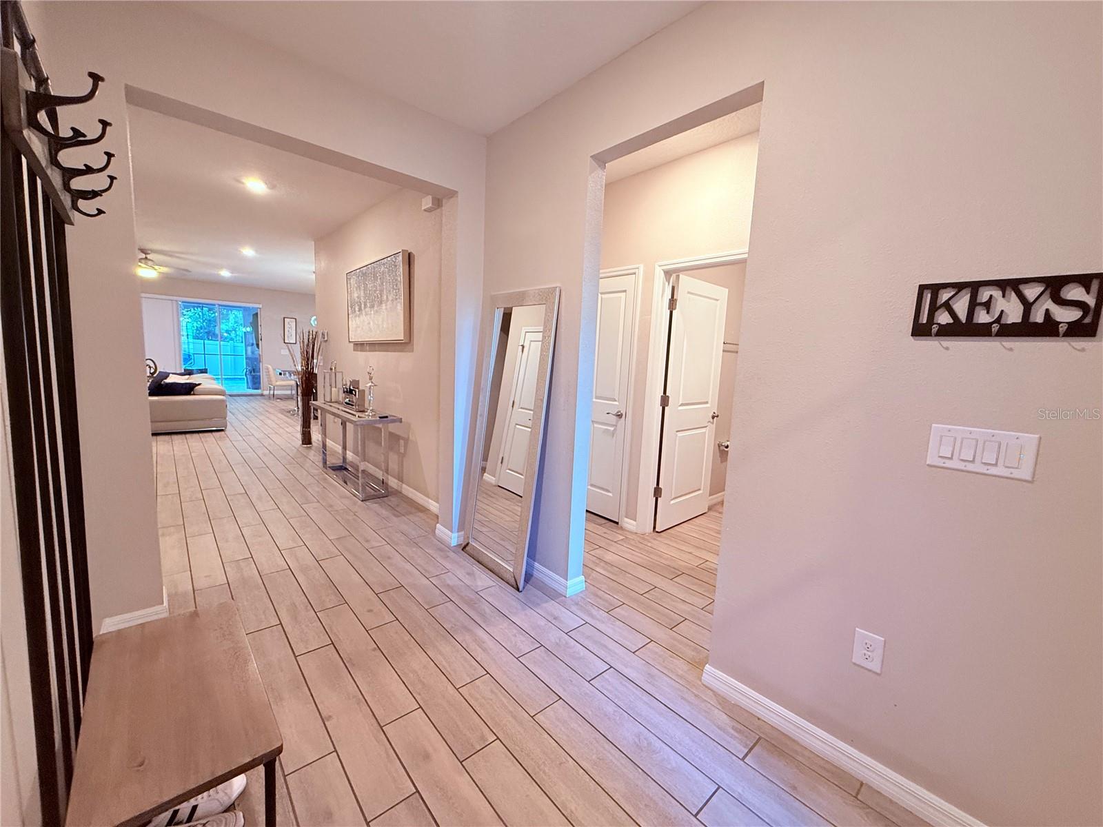 Image 4 of 37 For 8321 Praise Drive