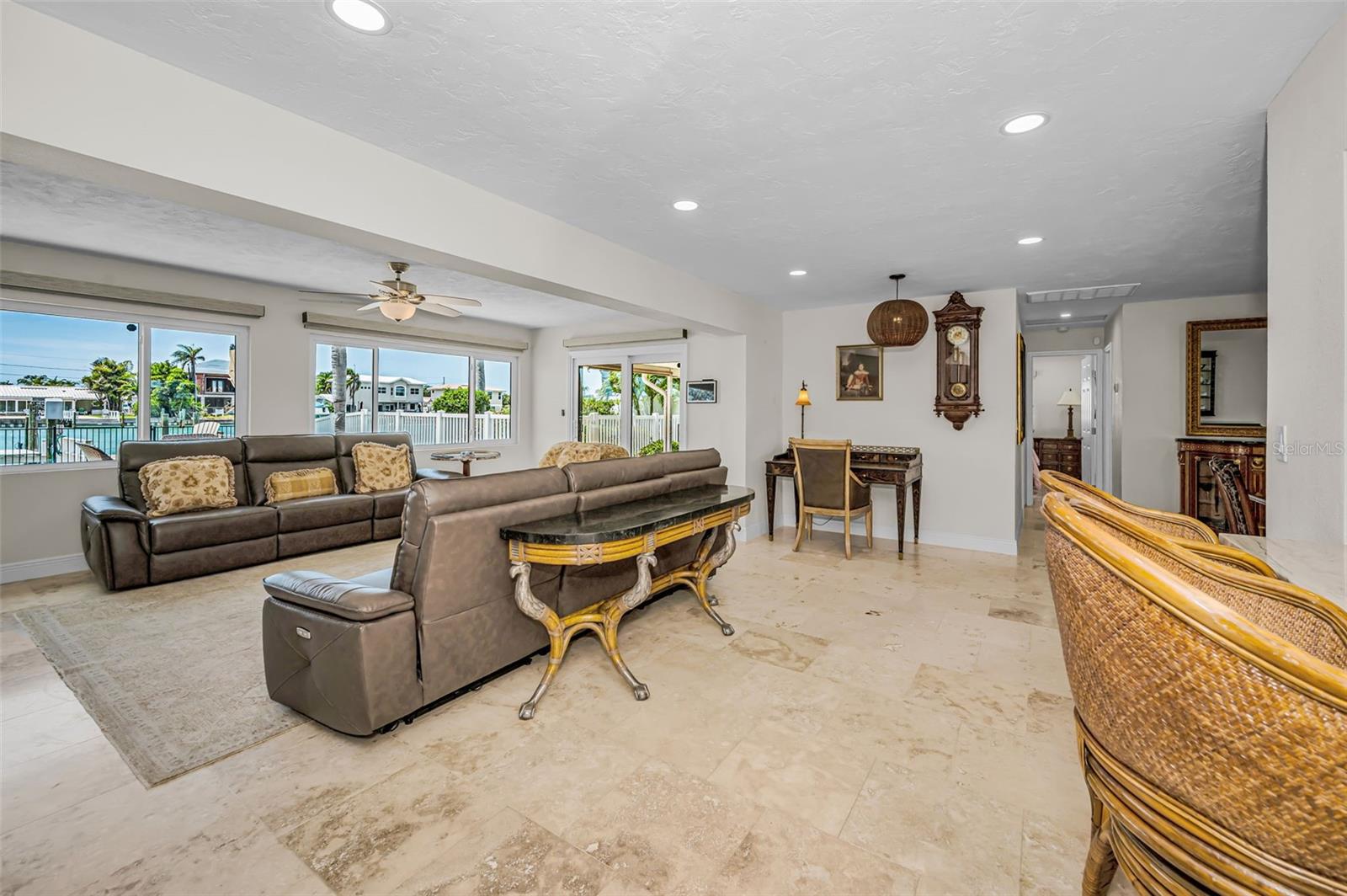 Image 10 of 58 For 11800 7th Street E