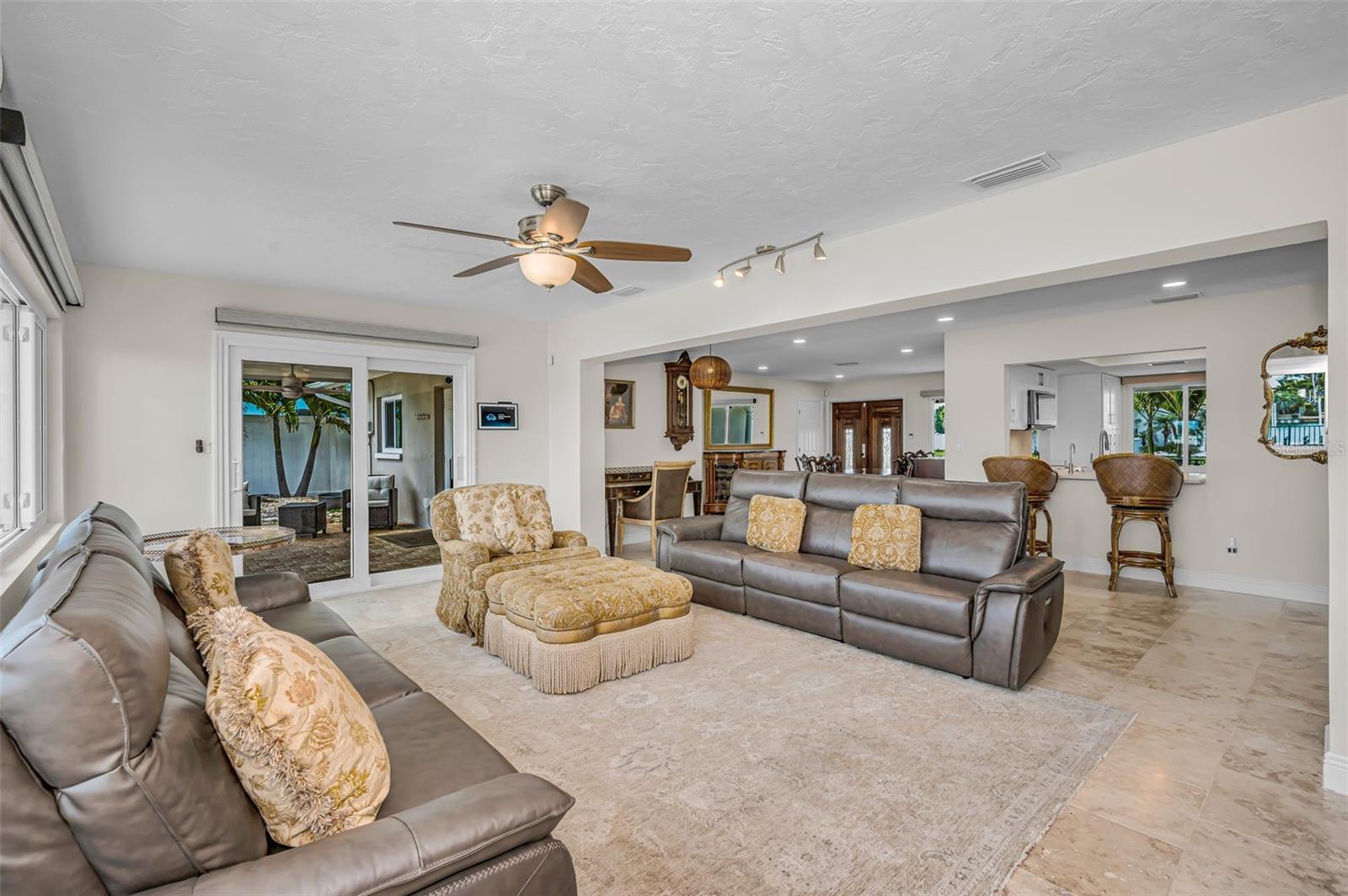 Image 12 of 58 For 11800 7th Street E