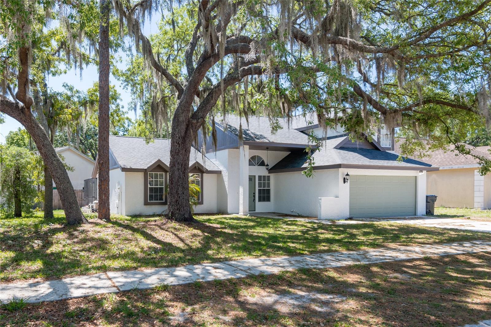 Details for 4002 Quail Briar Drive, VALRICO, FL 33596