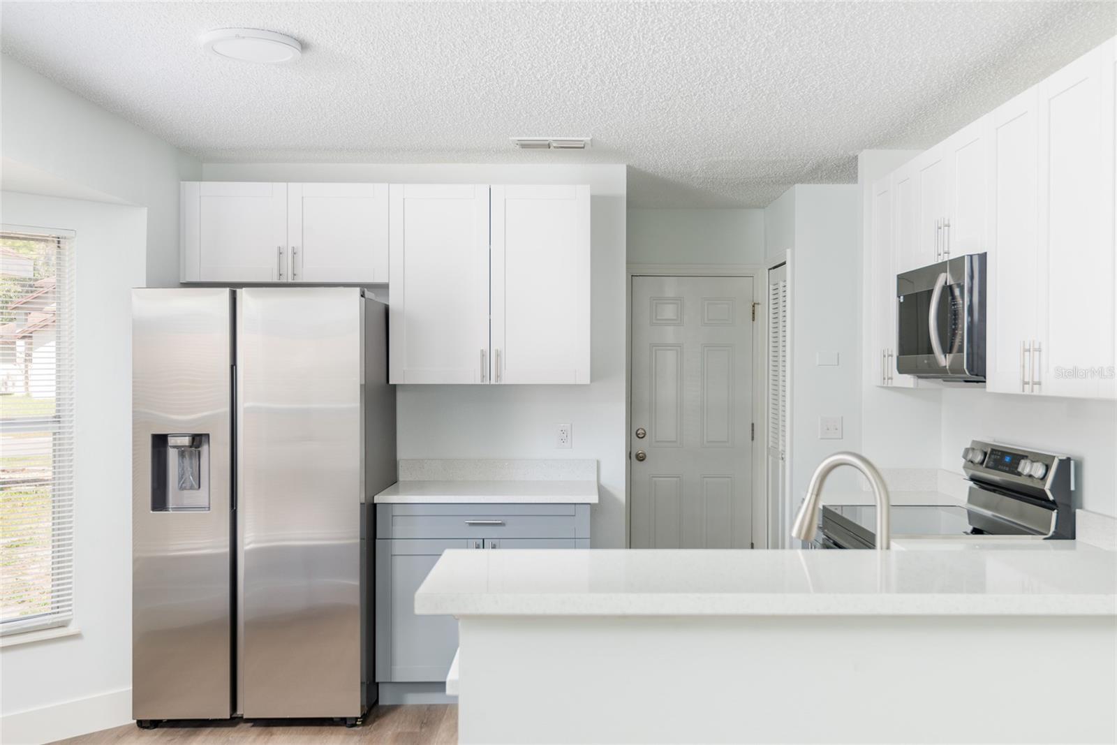 Image 16 of 31 For 4002 Quail Briar Drive