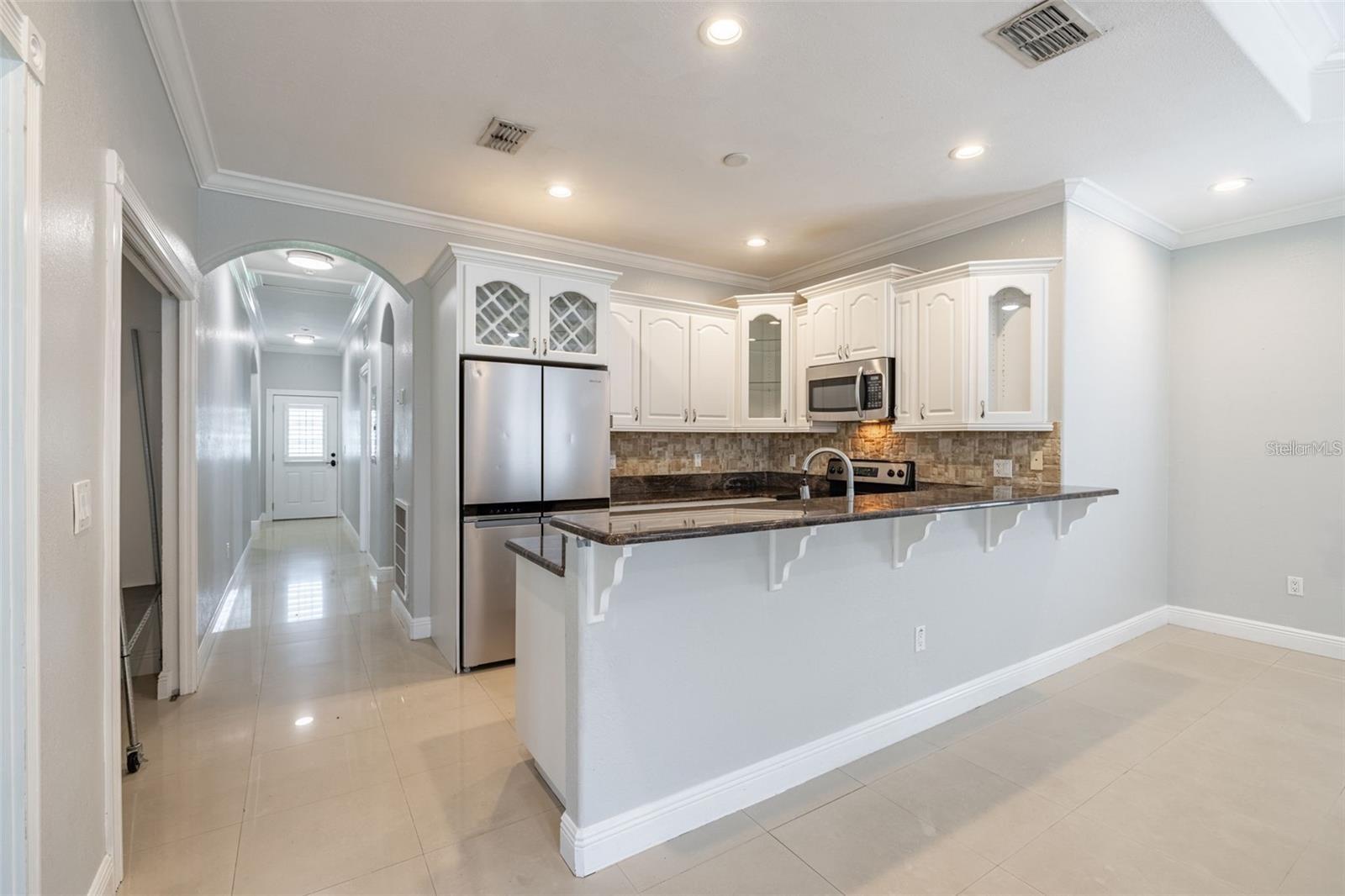 Image 3 of 19 For 2323 Cherry Street