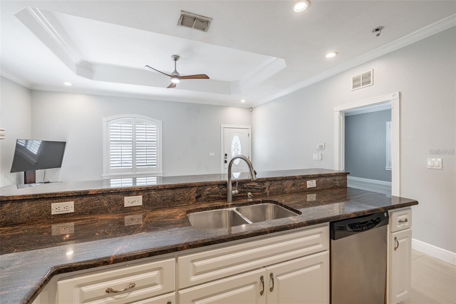 Image 5 of 19 For 2323 Cherry Street