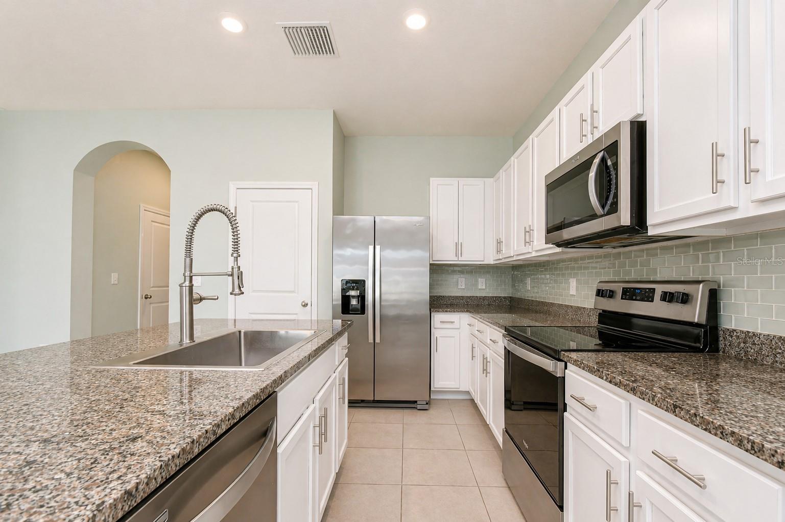 Image 14 of 38 For 2928 Beluga Bay Drive