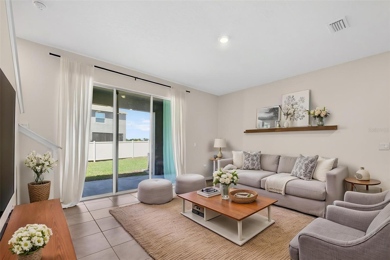 Image 23 of 75 For 33105 Major Oak Drive