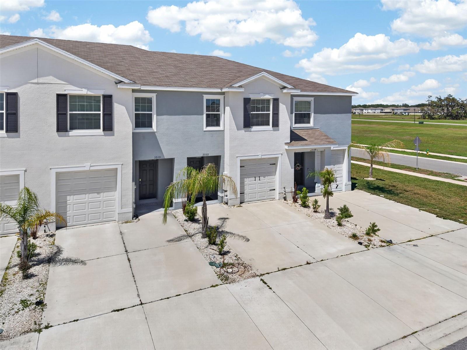 Image 3 of 75 For 33105 Major Oak Drive