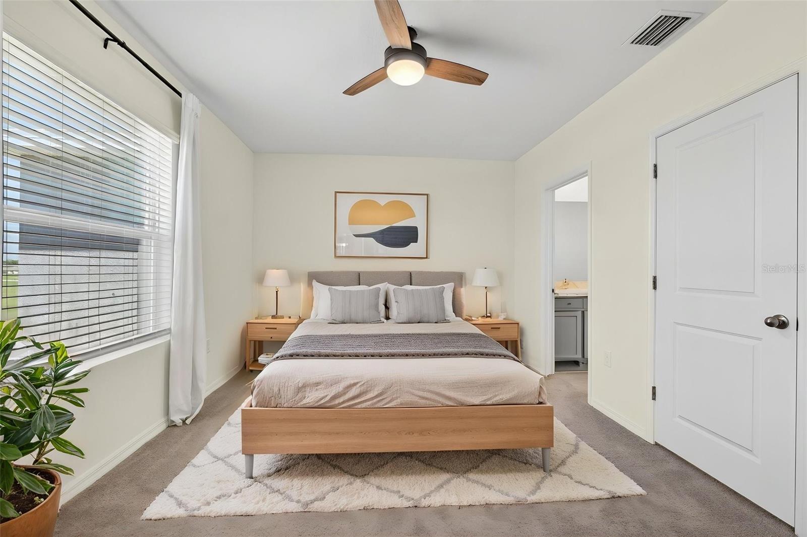 Image 32 of 75 For 33105 Major Oak Drive