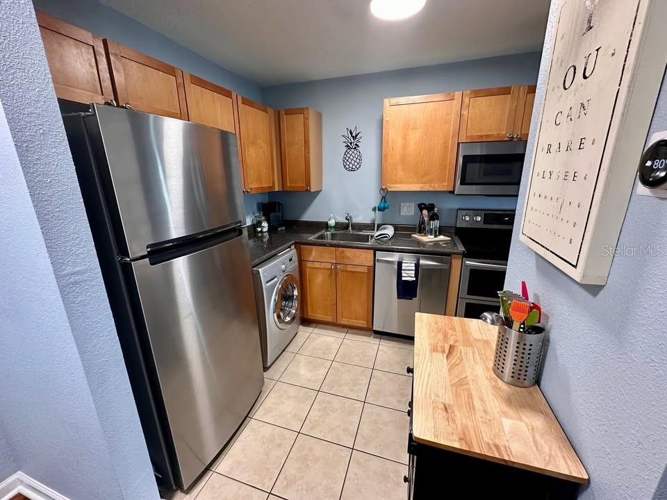 Image 7 of 35 For 5107 Salmon Drive Se C