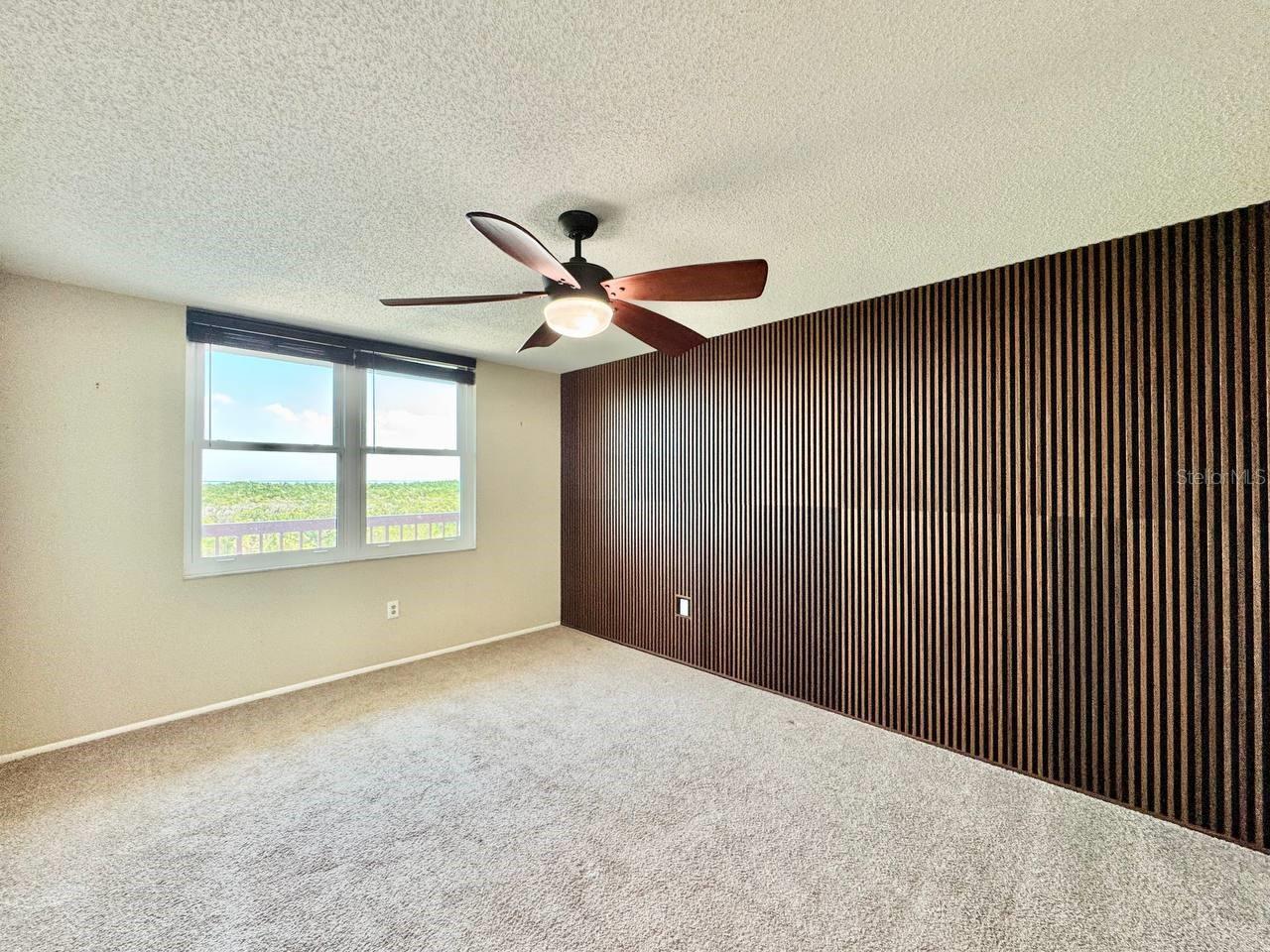 Image 18 of 37 For 2333 Feather Sound Drive B503