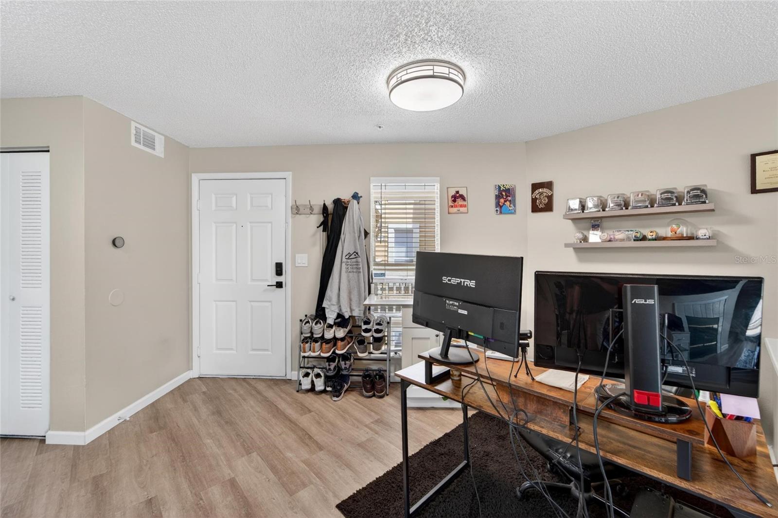 Image 10 of 58 For 115 112th Avenue Ne 406