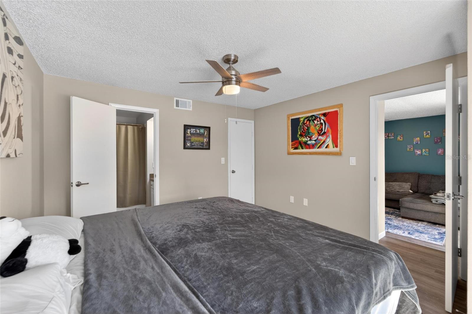 Image 25 of 58 For 115 112th Avenue Ne 406