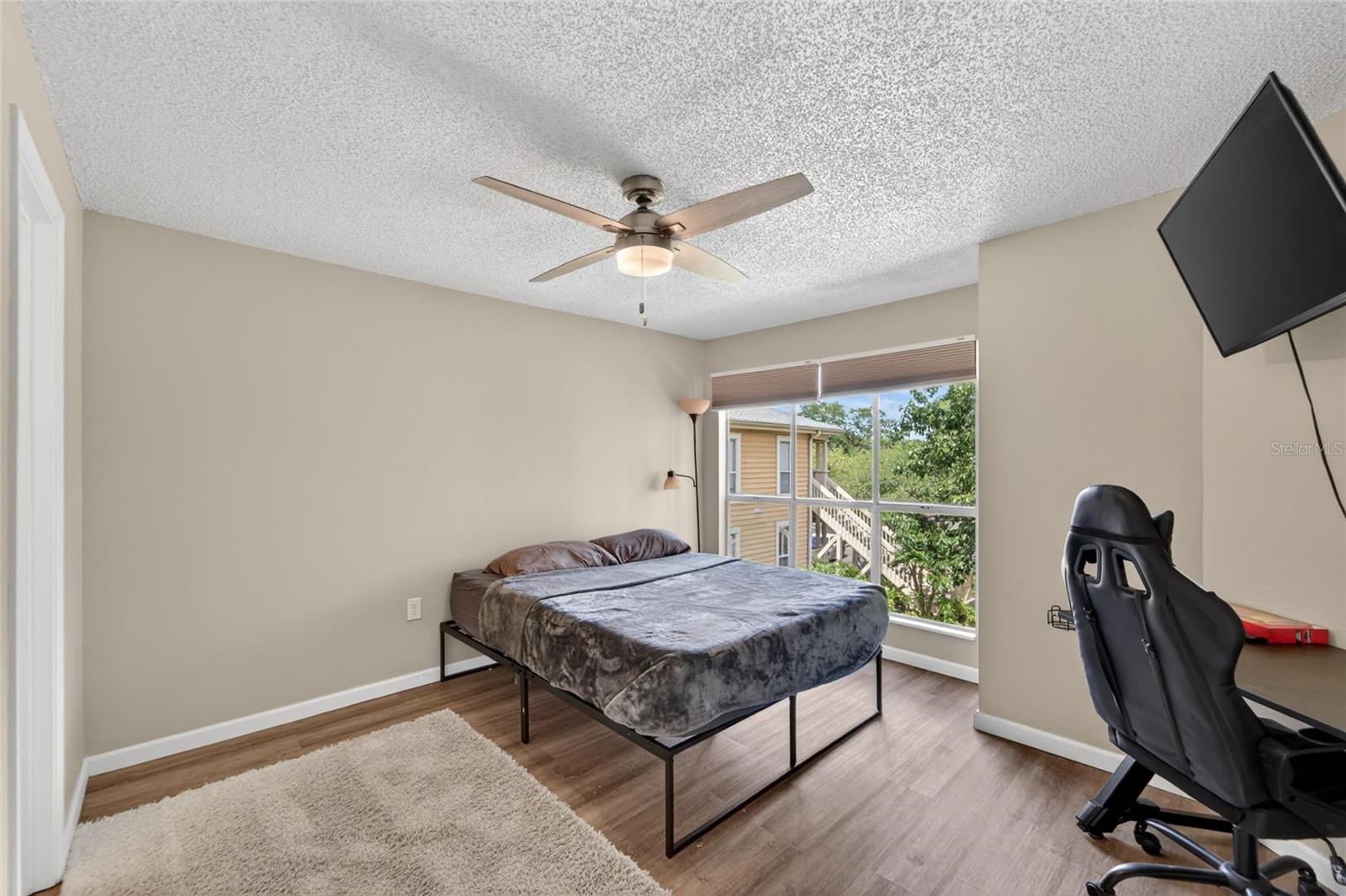 Image 34 of 58 For 115 112th Avenue Ne 406