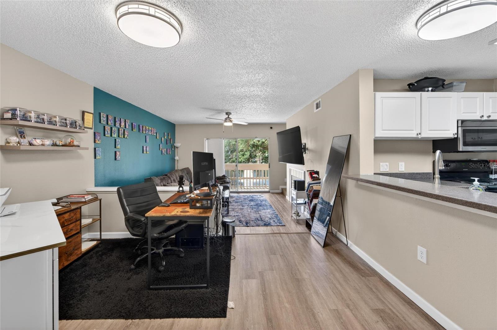 Image 8 of 58 For 115 112th Avenue Ne 406