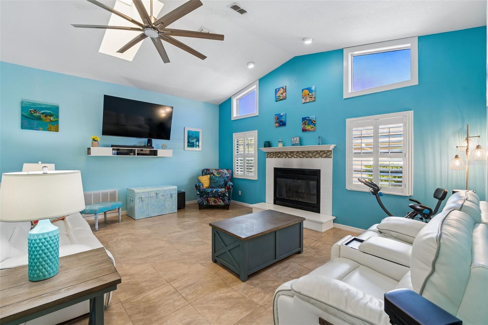 Image 15 of 93 For 8930 Brooker Drive