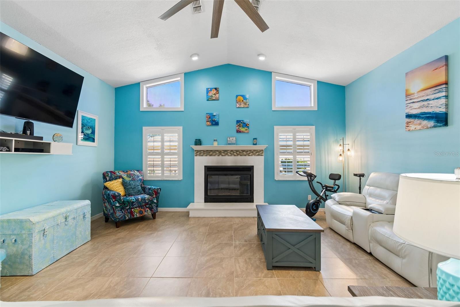 Image 16 of 93 For 8930 Brooker Drive