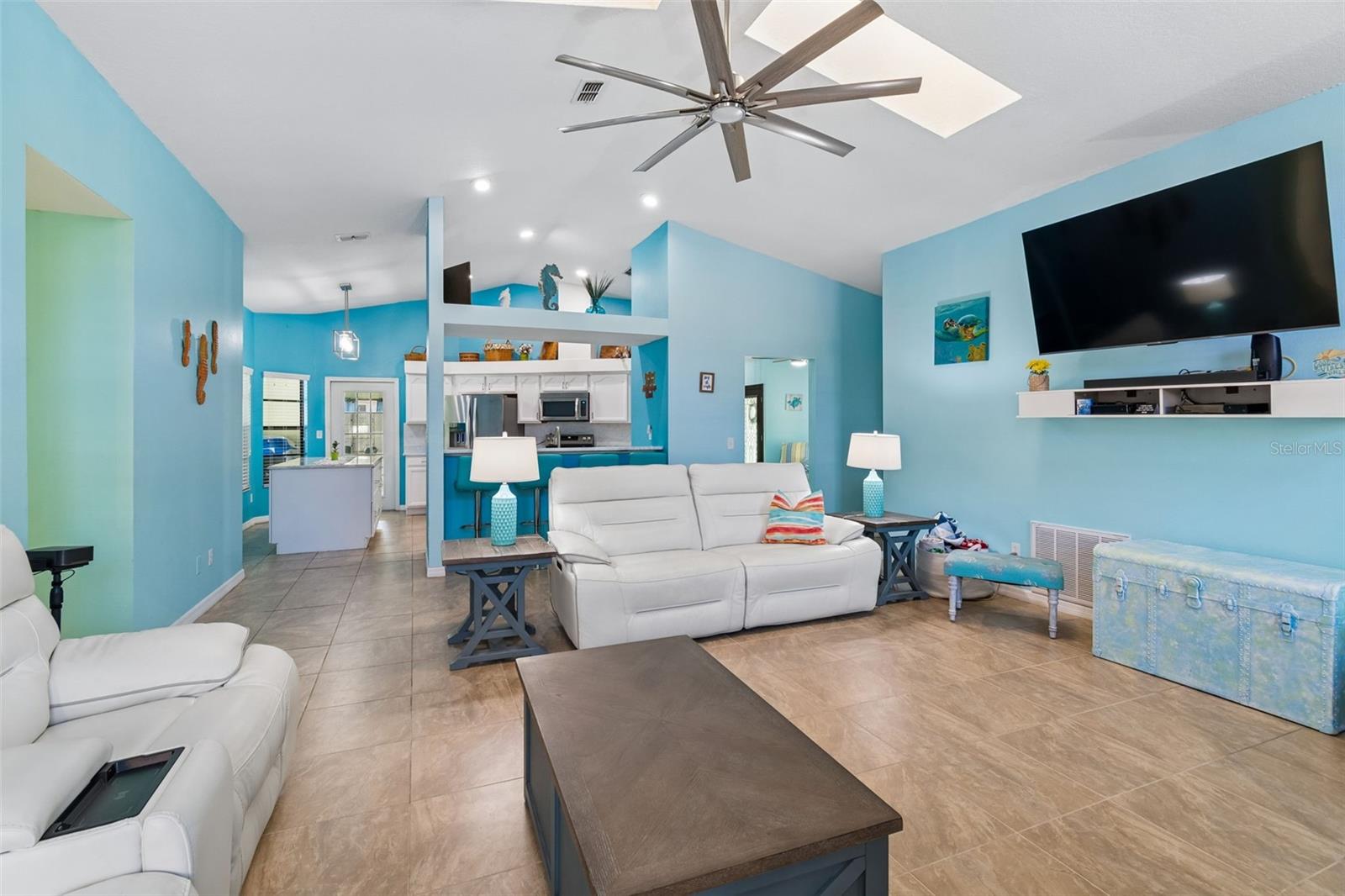 Image 18 of 93 For 8930 Brooker Drive