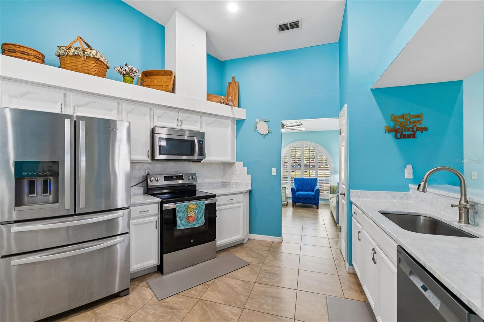 Image 27 of 93 For 8930 Brooker Drive