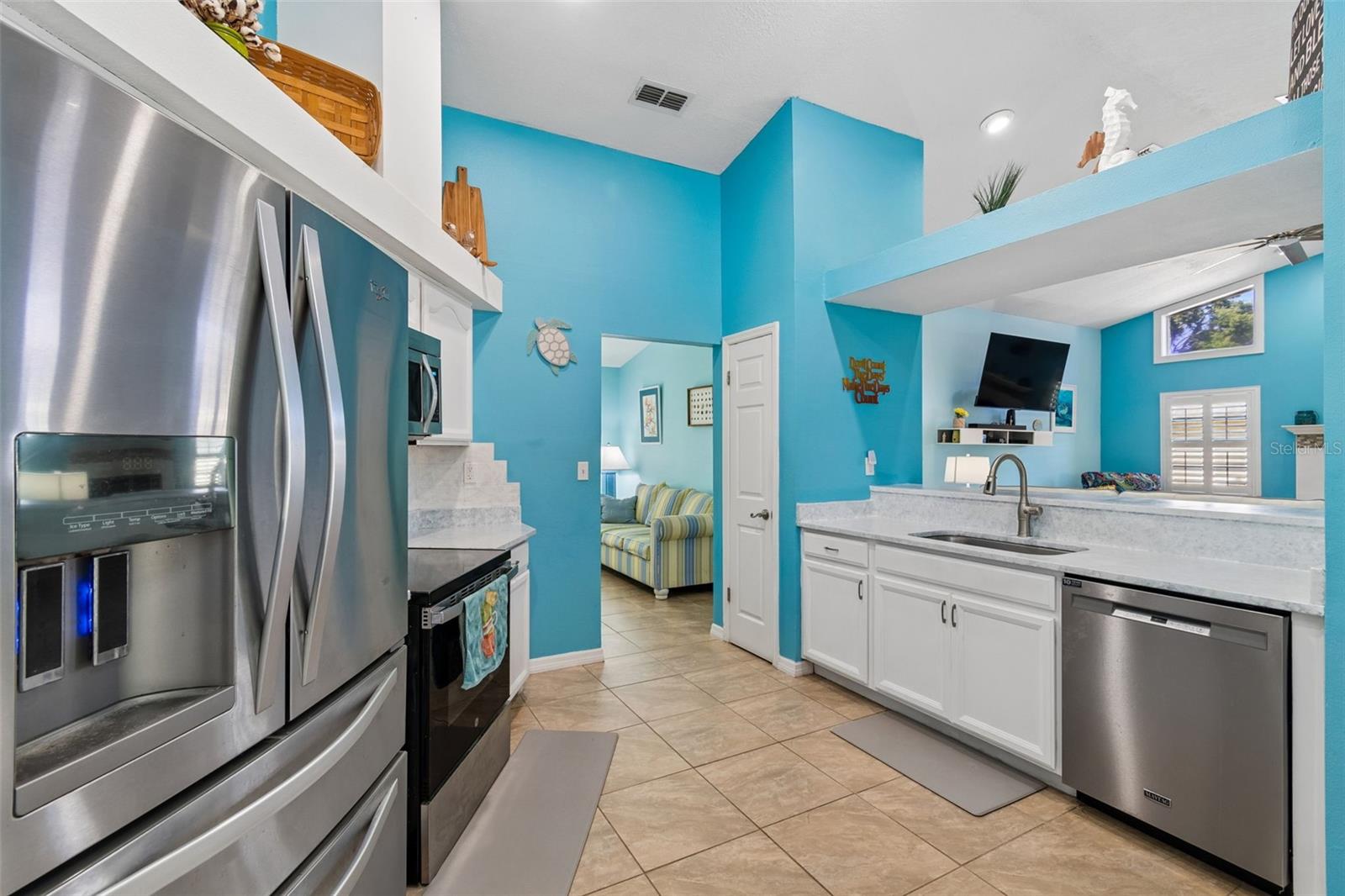 Image 28 of 93 For 8930 Brooker Drive