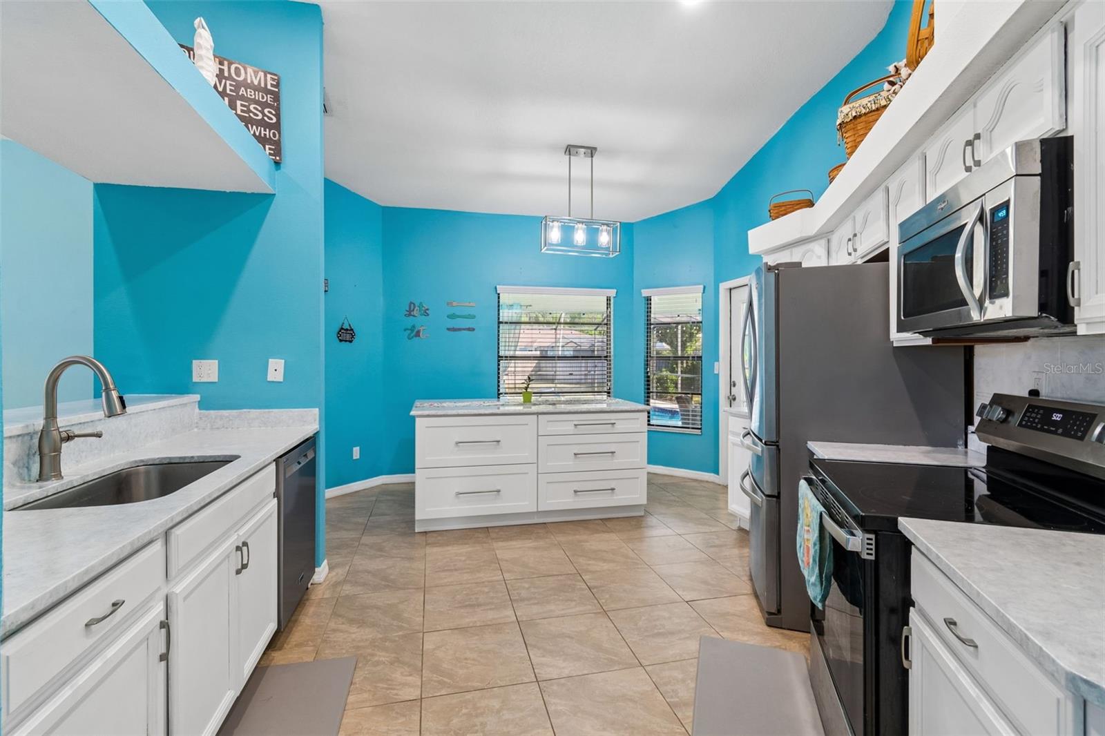 Image 32 of 93 For 8930 Brooker Drive