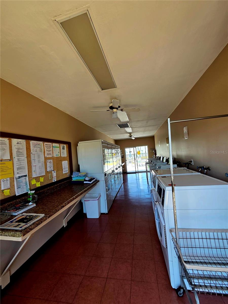 Image 13 of 22 For 13719 Mission Oaks Boulevard 0