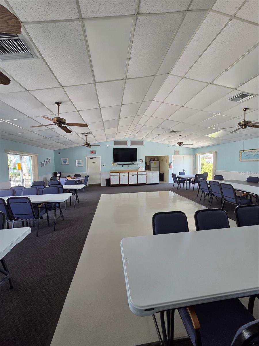 Image 15 of 22 For 13719 Mission Oaks Boulevard 0