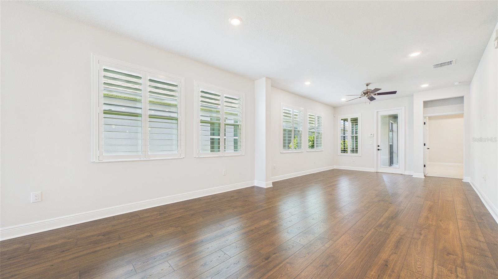 Image 11 of 70 For 13890 Kingfisher Glen Drive