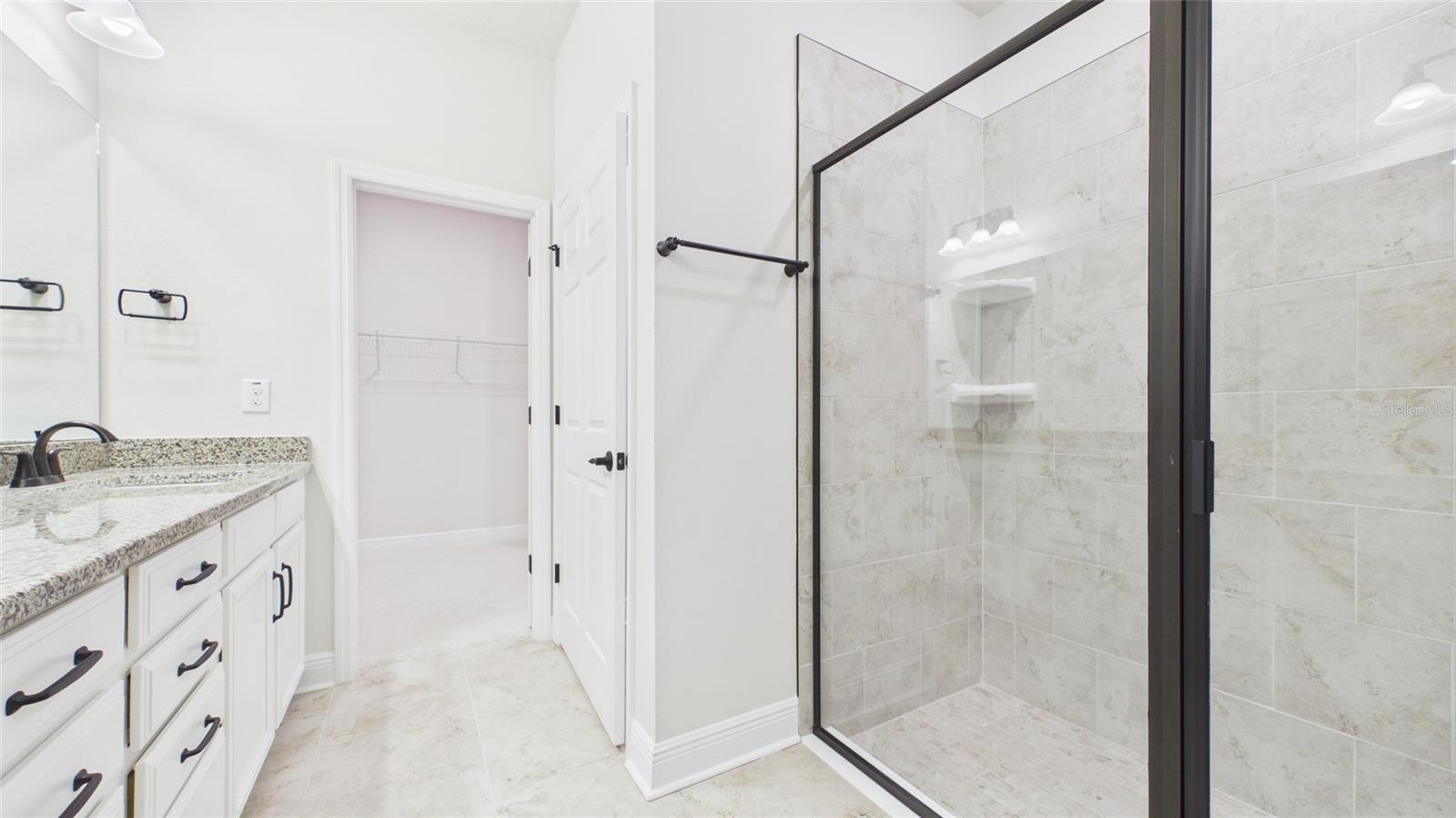 Image 30 of 70 For 13890 Kingfisher Glen Drive