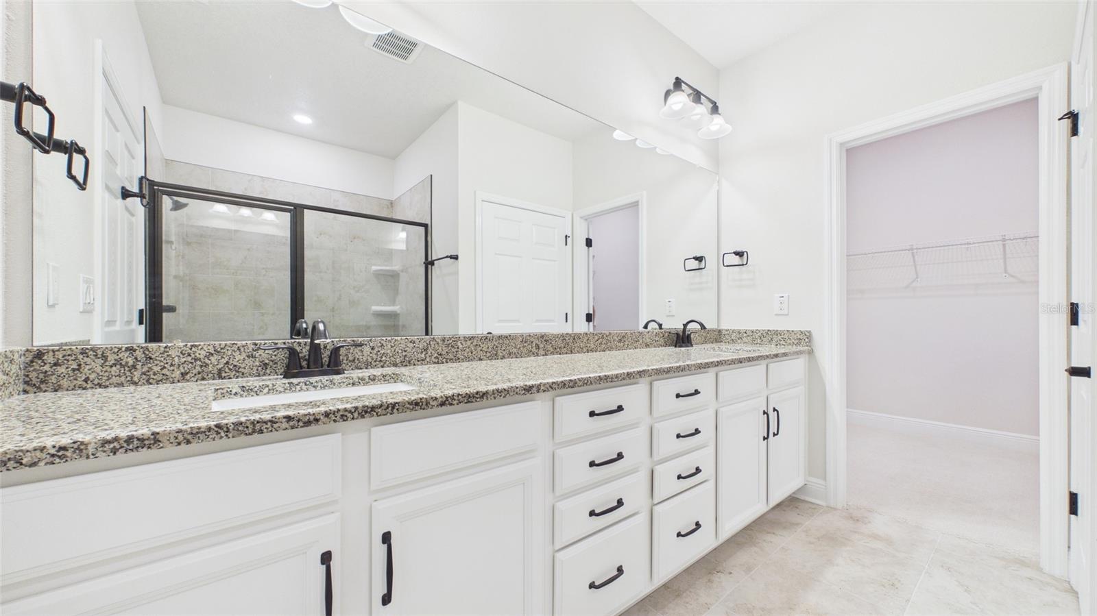 Image 31 of 70 For 13890 Kingfisher Glen Drive