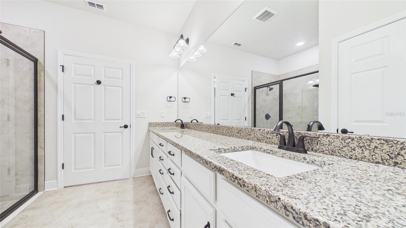 Image 34 of 70 For 13890 Kingfisher Glen Drive